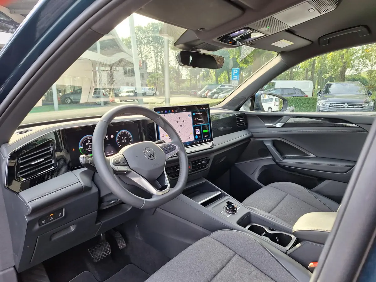 1.5 eHybrid Life Edition (Trekhaak,Camera,Navi)