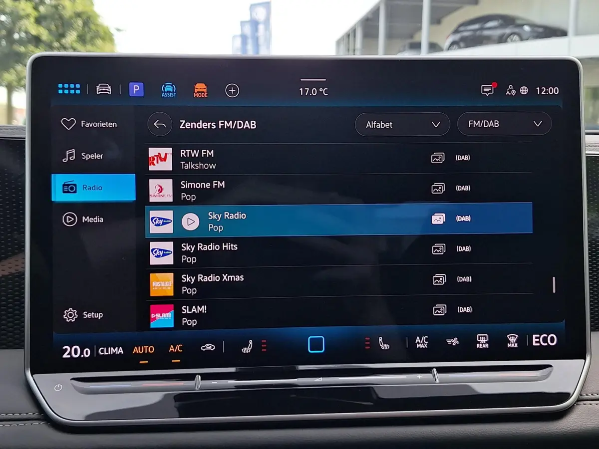 1.5 eHybrid Life Edition (Trekhaak,Camera,Navi)