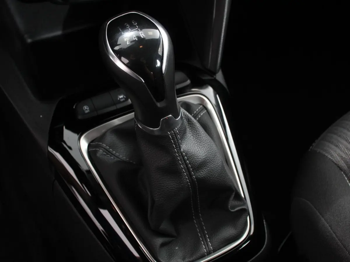 1.2 Edition Navigatie Apple Carplay/Android Auto Airco Camera Parkeer sensoren Cruise Control Lichtmetalen Velgen