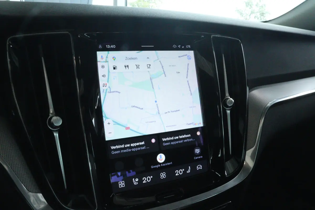 2.0 B3 Plus Dark | Adapt. Cruise | Trekhaak | Schuifdak | Harman & Kardon | 360 Camera | Stoel+Stuurverwarming | Memory | Elektr. Klep | Keyless |