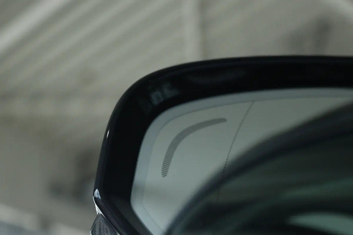 2.0 B3 Plus Dark | Adapt. Cruise | Trekhaak | Schuifdak | Harman & Kardon | 360 Camera | Stoel+Stuurverwarming | Memory | Elektr. Klep | Keyless |