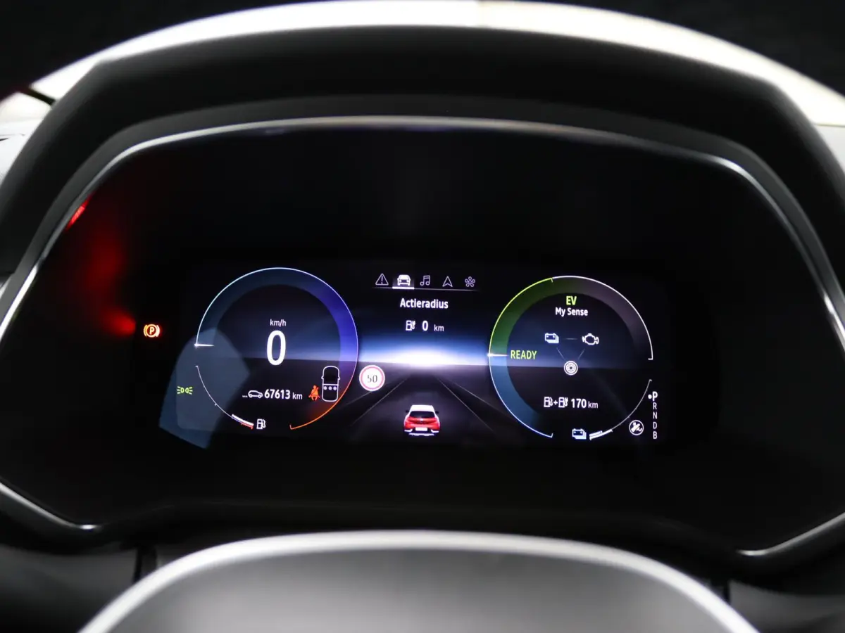 E-TECH plug-in hybrid 160 Intens | Parkeercamera | Navigatie |