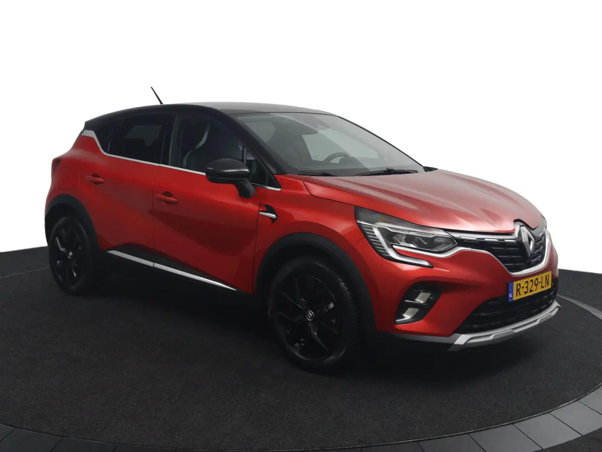 E-TECH plug-in hybrid 160 Intens | Parkeercamera | Navigatie |