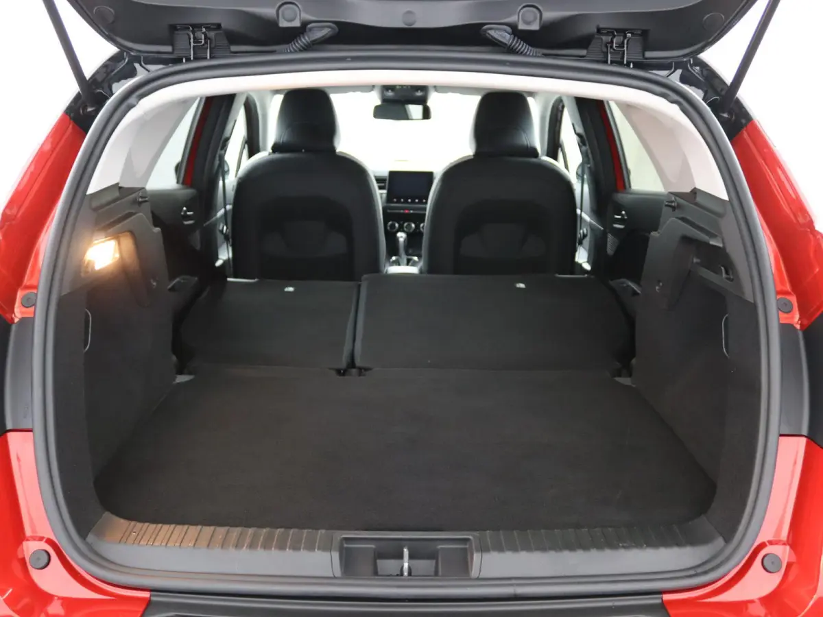E-TECH plug-in hybrid 160 Intens | Parkeercamera | Navigatie |