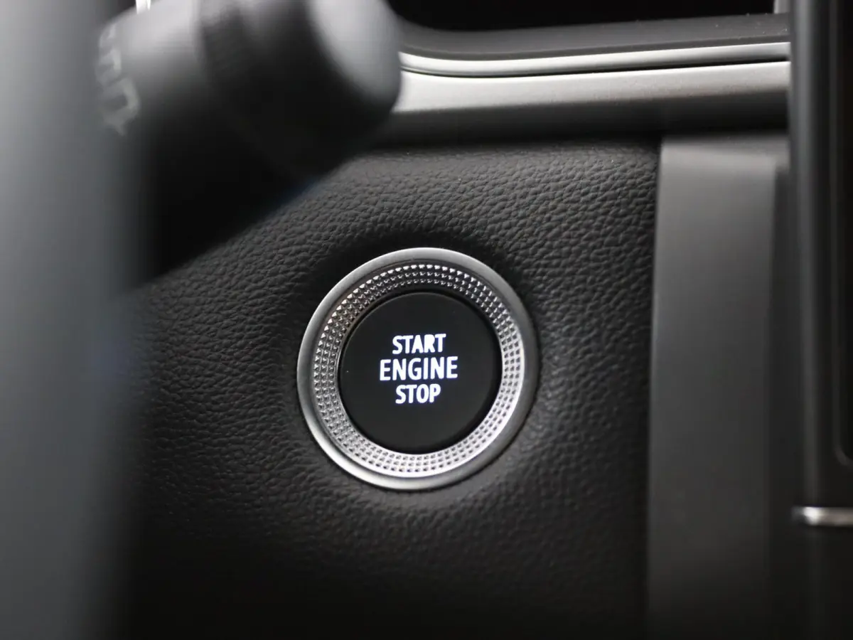 E-TECH plug-in hybrid 160 Intens | Parkeercamera | Navigatie |