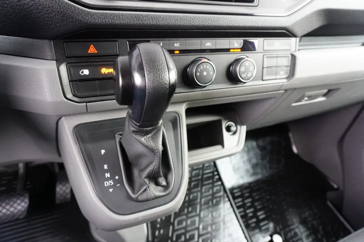 140pk Automaat L3H2/L2H1 2x Schuifdeur 18" Velgen Sidesteps Zonneklep ACC Cruise control Navigatie Apple Carplay Camera Stoelverwarming Standkachel