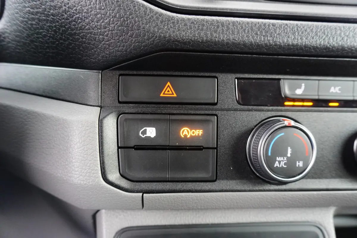 140pk Automaat L3H2/L2H1 2x Schuifdeur 18" Velgen Sidesteps Zonneklep ACC Cruise control Navigatie Apple Carplay Camera Stoelverwarming Standkachel