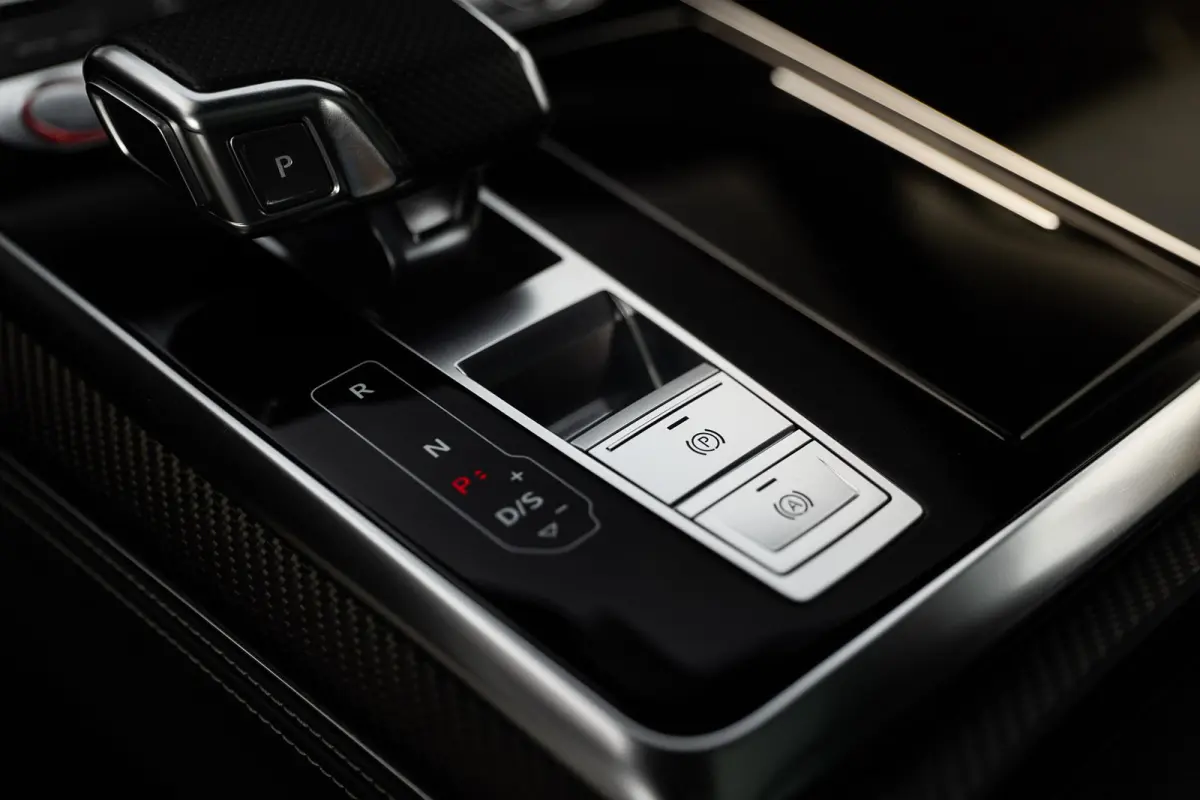 4.0 TFSI RS Q8 quattro | URBAN | Carbon | Dynamic Plus | Keramisch | Assist | Panorama | B&O |