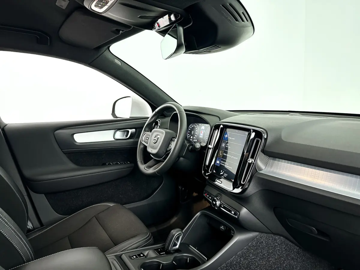 T3 Momentum Pro | Park assist | Stoelverwarming | Volvo On-call