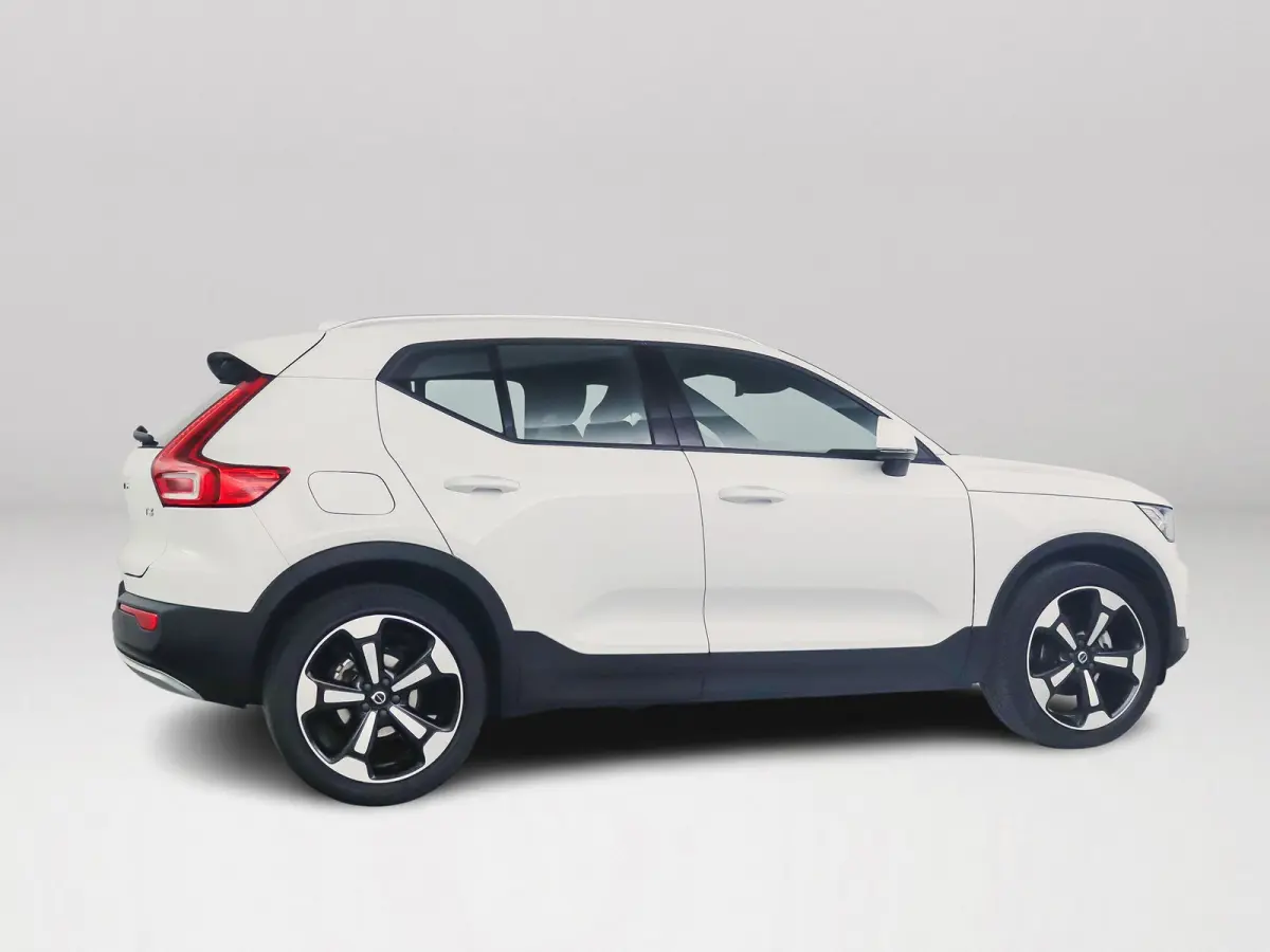 T3 Momentum Pro | Park assist | Stoelverwarming | Volvo On-call