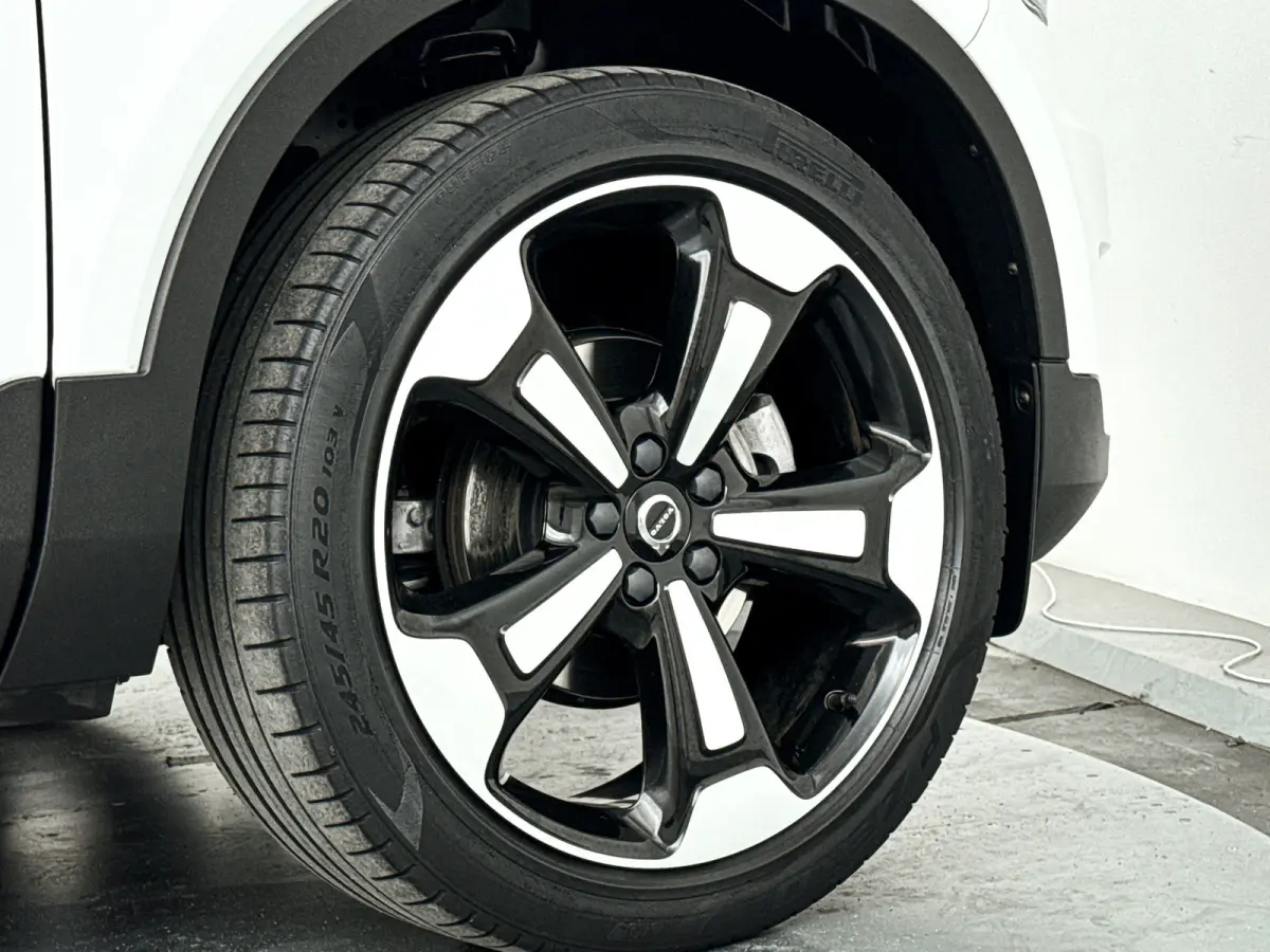 T3 Momentum Pro | Park assist | Stoelverwarming | Volvo On-call