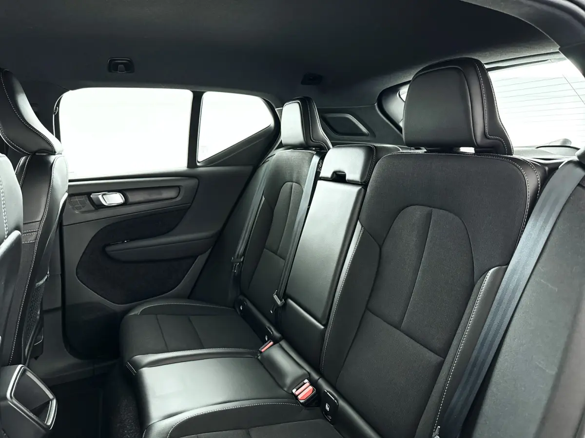 T3 Momentum Pro | Park assist | Stoelverwarming | Volvo On-call