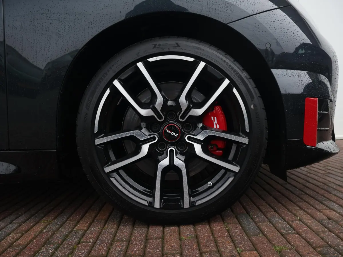 JCW John Cooper Works XL 54.2 kWh | Comforttoegang | Panoramadak | Elektr. Stoelen | Harman Kardon | Head-Up | Driving Assistant Plus | 18"LM |