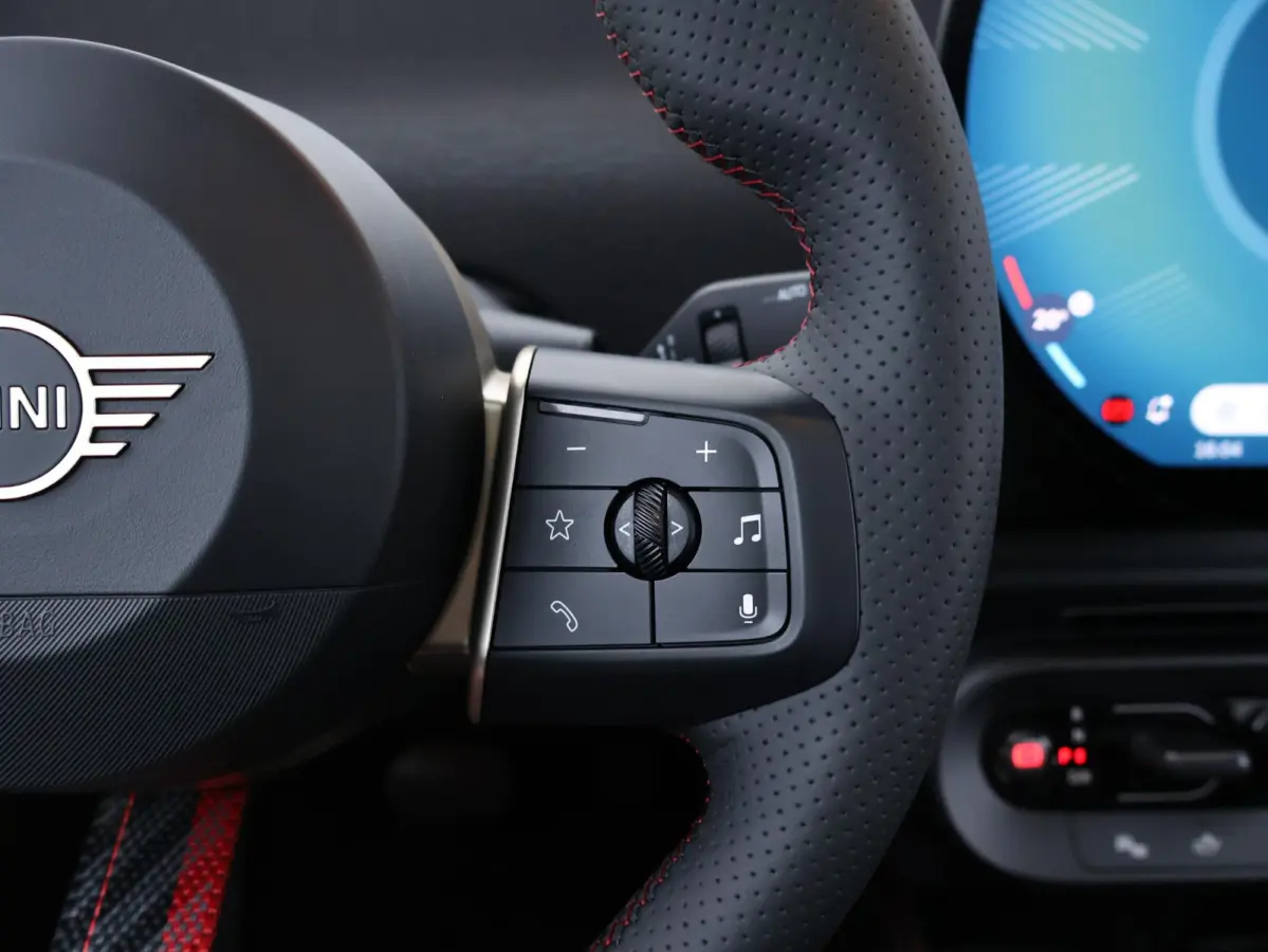 JCW John Cooper Works XL 54.2 kWh | Comforttoegang | Panoramadak | Elektr. Stoelen | Harman Kardon | Head-Up | Driving Assistant Plus | 18"LM |