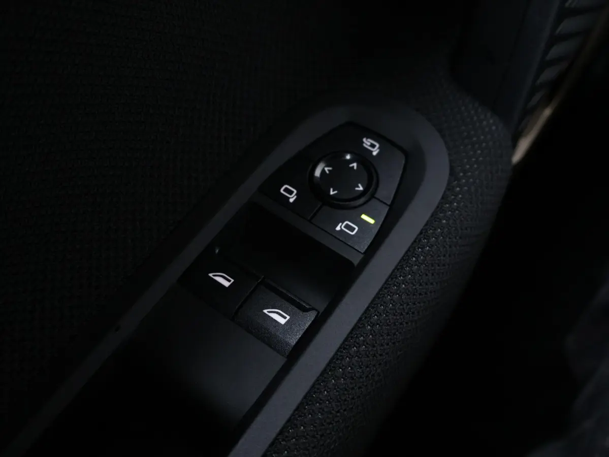 JCW John Cooper Works XL 54.2 kWh | Comforttoegang | Panoramadak | Elektr. Stoelen | Harman Kardon | Head-Up | Driving Assistant Plus | 18"LM |