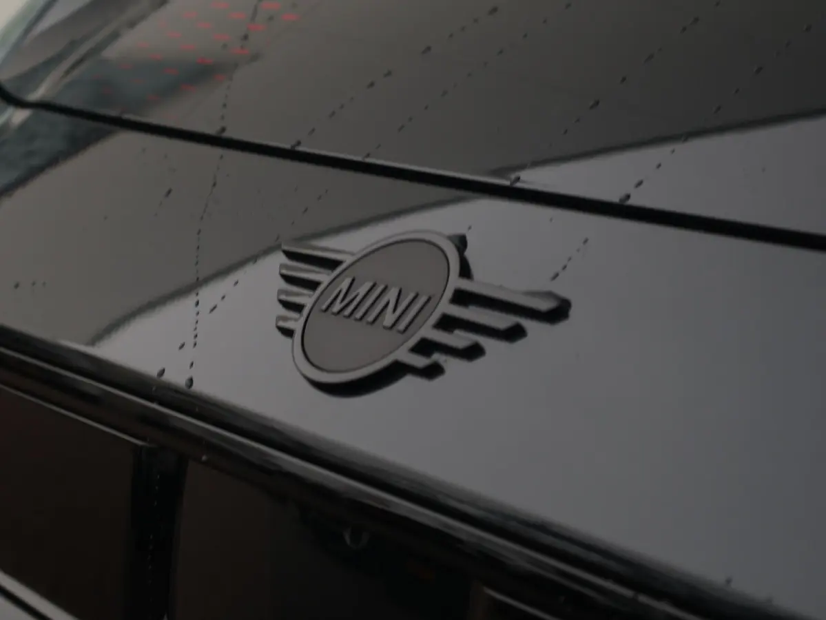 JCW John Cooper Works XL 54.2 kWh | Comforttoegang | Panoramadak | Elektr. Stoelen | Harman Kardon | Head-Up | Driving Assistant Plus | 18"LM |