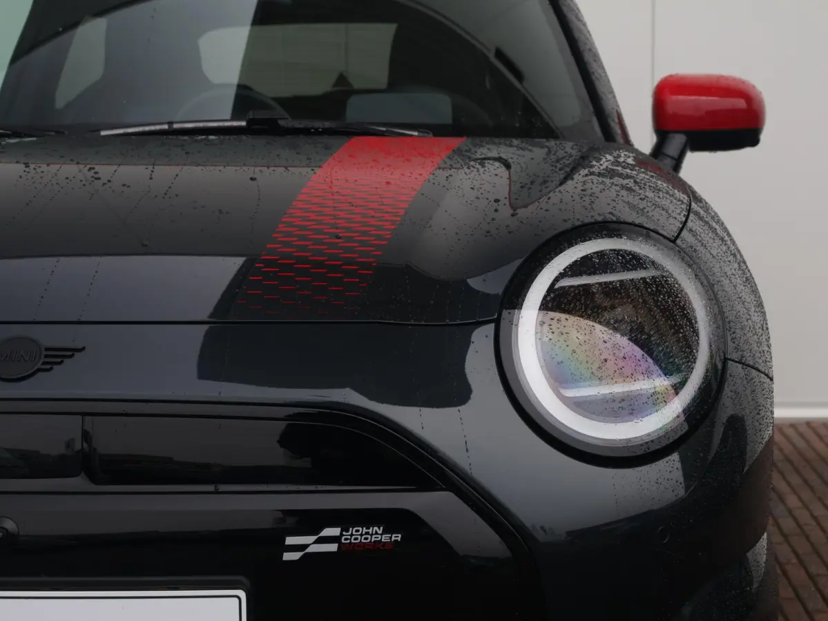 JCW John Cooper Works XL 54.2 kWh | Comforttoegang | Panoramadak | Elektr. Stoelen | Harman Kardon | Head-Up | Driving Assistant Plus | 18"LM |