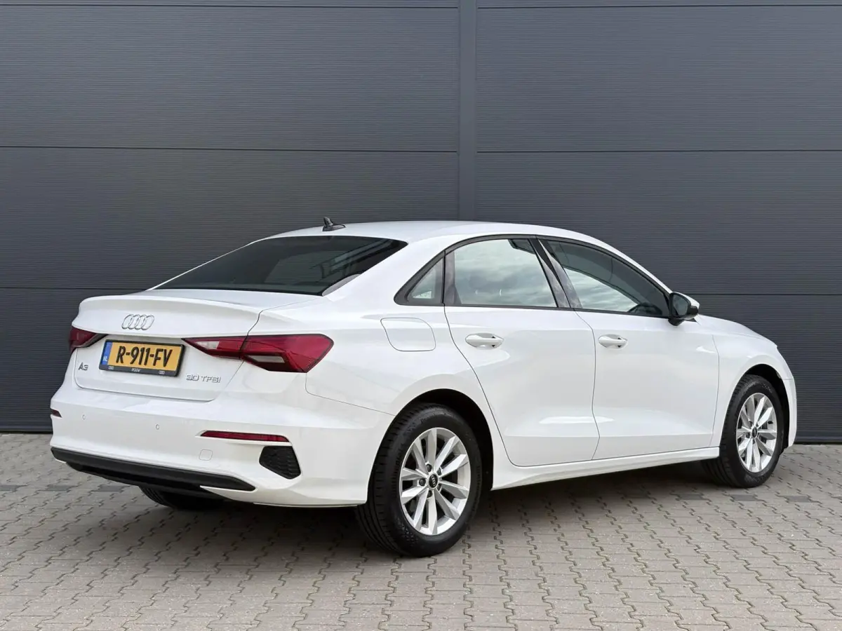 30 TFSI 110pk S-tronic Pro Line | Smartphone Interface | Adaptive Cruise | Climatronic