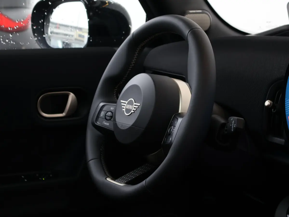 1.5 Cooper C Classic L Verwarmd Stuurwiel | Comforttoegang | Panoramadak | Harman Kardon | Head-Up | Stoelverwarming | Navigation AR |