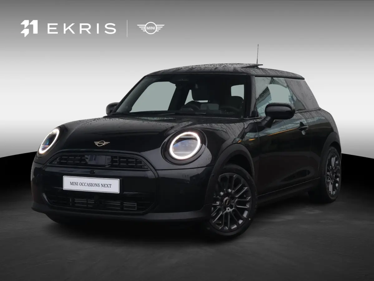 1.5 Cooper C Classic L Verwarmd Stuurwiel | Comforttoegang | Panoramadak | Harman Kardon | Head-Up | Stoelverwarming | Navigation AR |