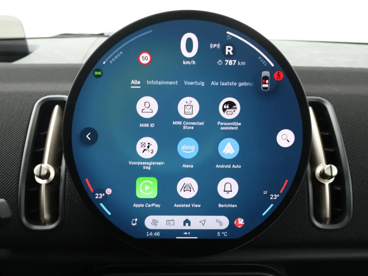 1.5 C John Cooper Works XL | Comforttoegang | Trekhaak | Panoramadak | Driving Assistant Professional | Harman Kardon | Head-Up | Elektr. Stoelen |