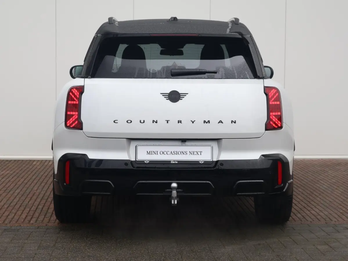 1.5 C John Cooper Works XL | Comforttoegang | Trekhaak | Panoramadak | Driving Assistant Professional | Harman Kardon | Head-Up | Elektr. Stoelen |