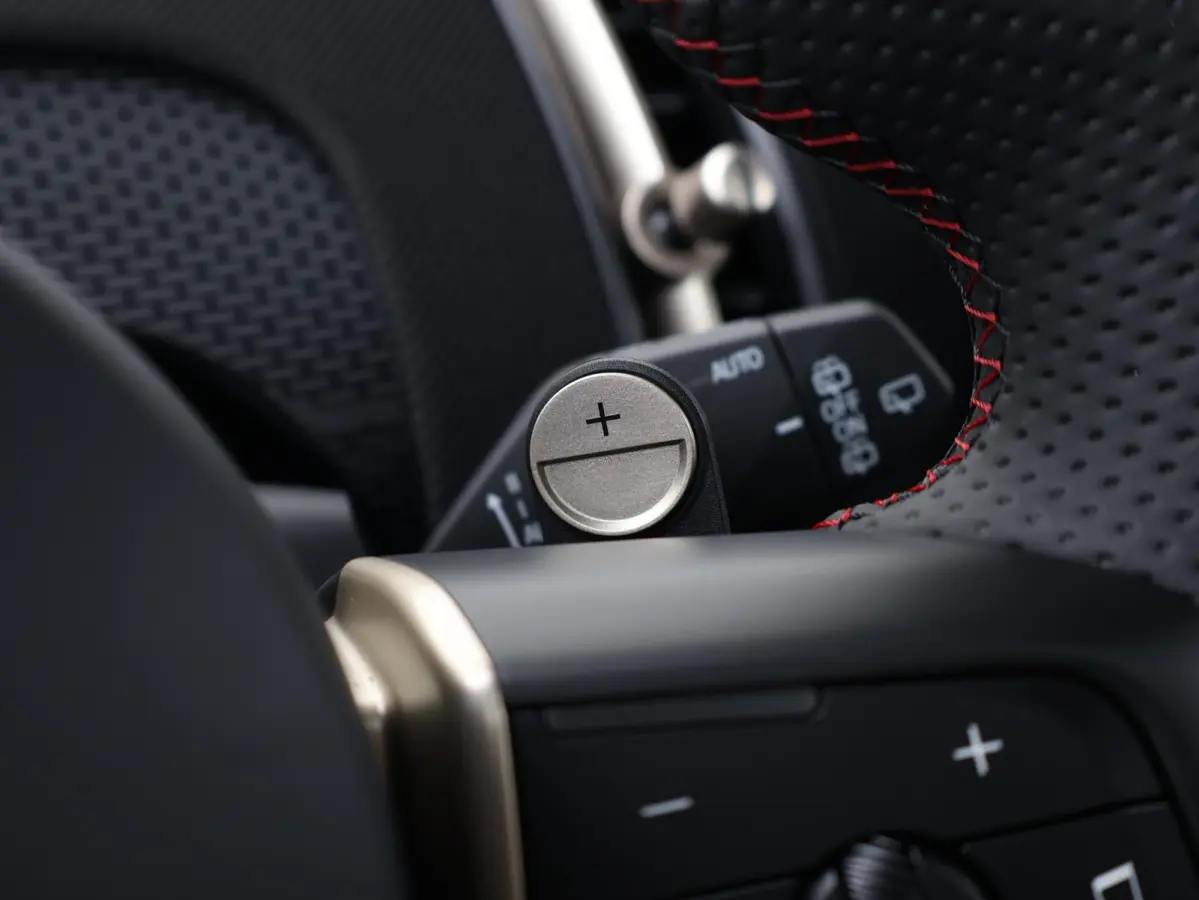 1.5 C John Cooper Works XL | Comforttoegang | Trekhaak | Panoramadak | Driving Assistant Professional | Harman Kardon | Head-Up | Elektr. Stoelen |