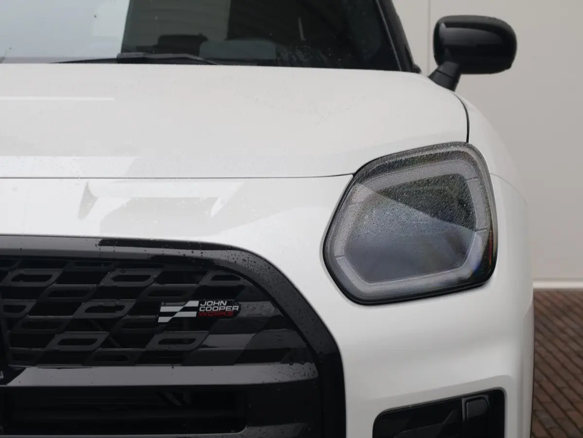 1.5 C John Cooper Works XL | Comforttoegang | Trekhaak | Panoramadak | Driving Assistant Professional | Harman Kardon | Head-Up | Elektr. Stoelen |