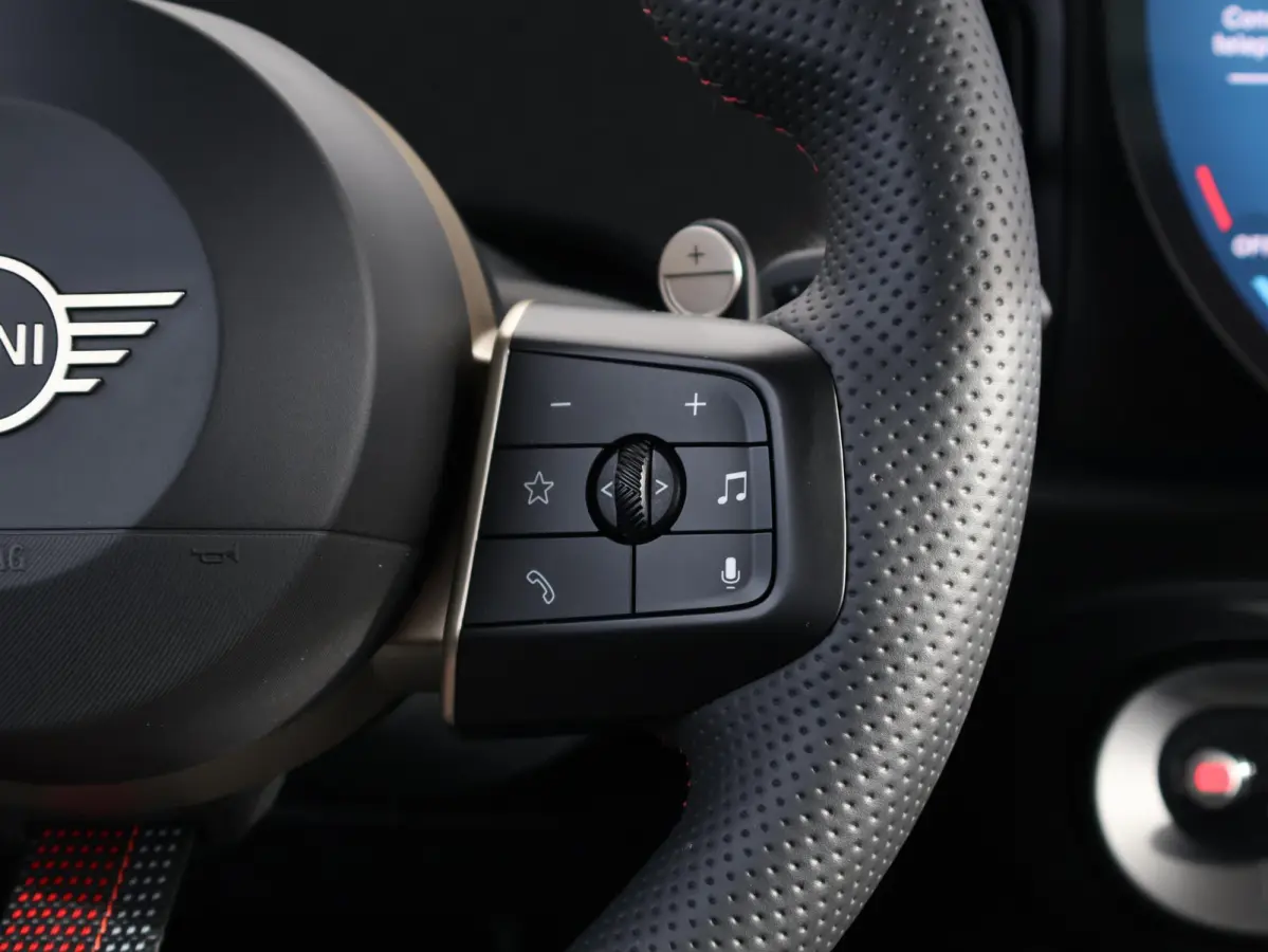 2.0 C John Cooper Works M | Verwarmd Stuurwiel | Comfort Access | Stoelverwarming | Harman Kardon | Head-Up |
