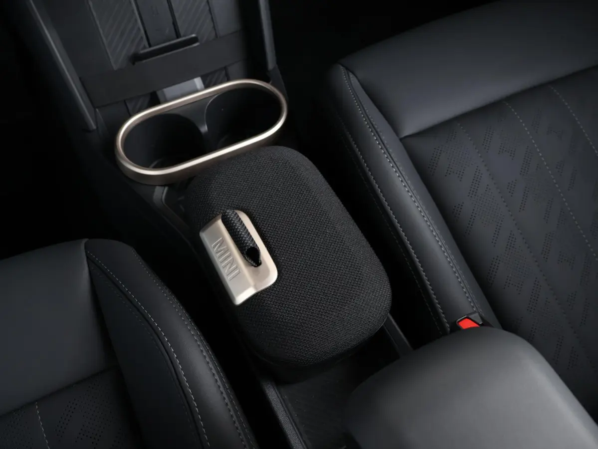 2.0 C John Cooper Works M | Verwarmd Stuurwiel | Comfort Access | Stoelverwarming | Harman Kardon | Head-Up |