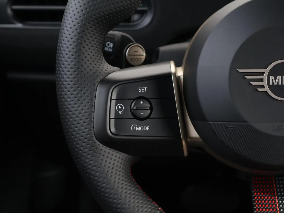 2.0 C John Cooper Works M | Verwarmd Stuurwiel | Comfort Access | Stoelverwarming | Harman Kardon | Head-Up |