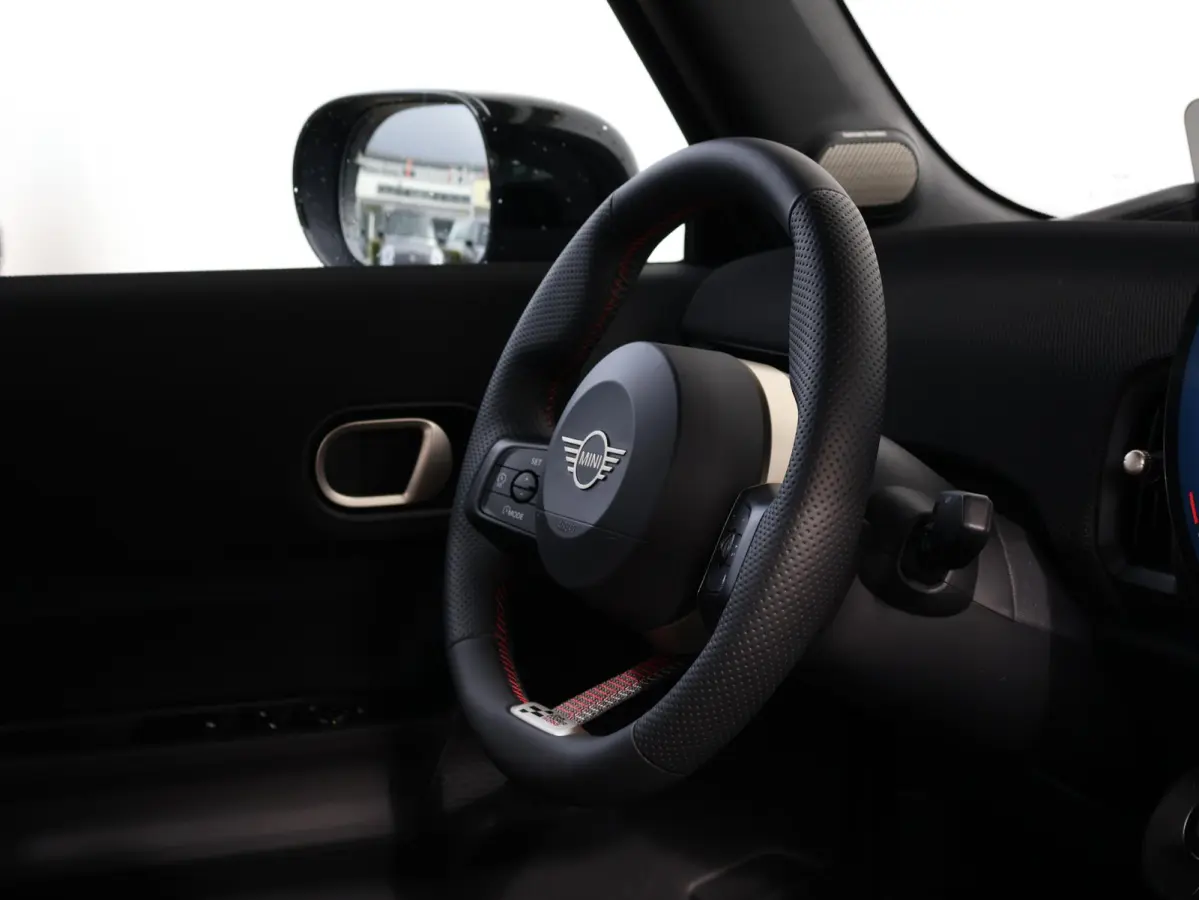 2.0 C John Cooper Works M | Verwarmd Stuurwiel | Comfort Access | Stoelverwarming | Harman Kardon | Head-Up |