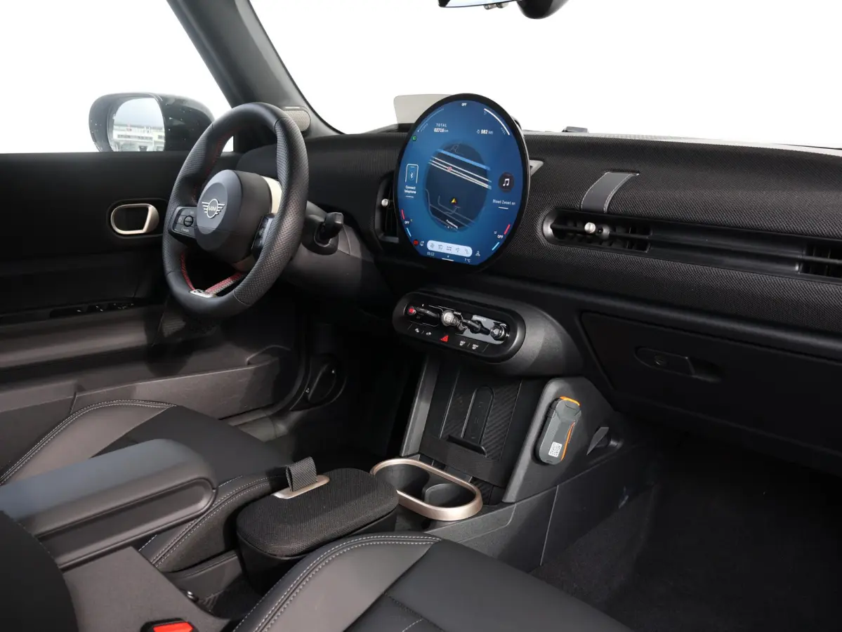 2.0 C John Cooper Works M | Verwarmd Stuurwiel | Comfort Access | Stoelverwarming | Harman Kardon | Head-Up |