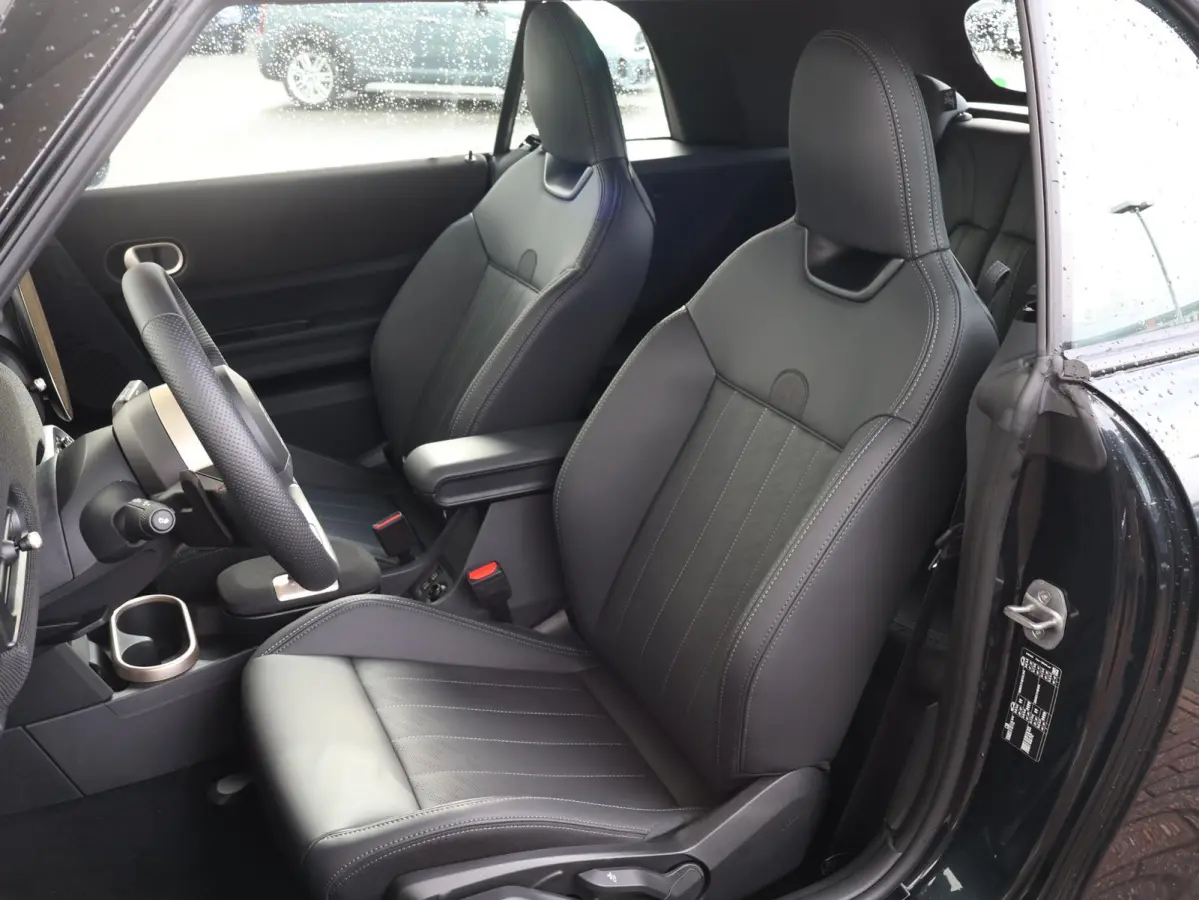 2.0 C John Cooper Works M | Verwarmd Stuurwiel | Comfort Access | Stoelverwarming | Harman Kardon | Head-Up |