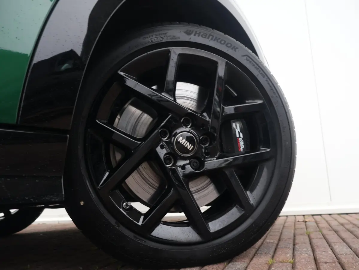 1.5 Cooper C John Cooper Works XL Comforttoegang | Panoramadak | Driving Assistant Professional | Harman Kardon | Head-Up | Elektr. Stoelen |