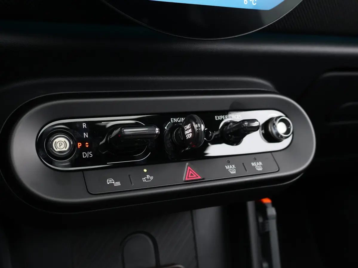 1.5 Cooper C John Cooper Works XL Comforttoegang | Panoramadak | Driving Assistant Professional | Harman Kardon | Head-Up | Elektr. Stoelen |