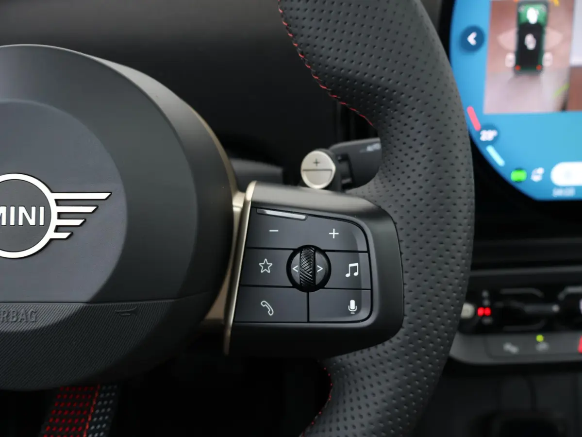1.5 Cooper C John Cooper Works XL Comforttoegang | Panoramadak | Driving Assistant Professional | Harman Kardon | Head-Up | Elektr. Stoelen |
