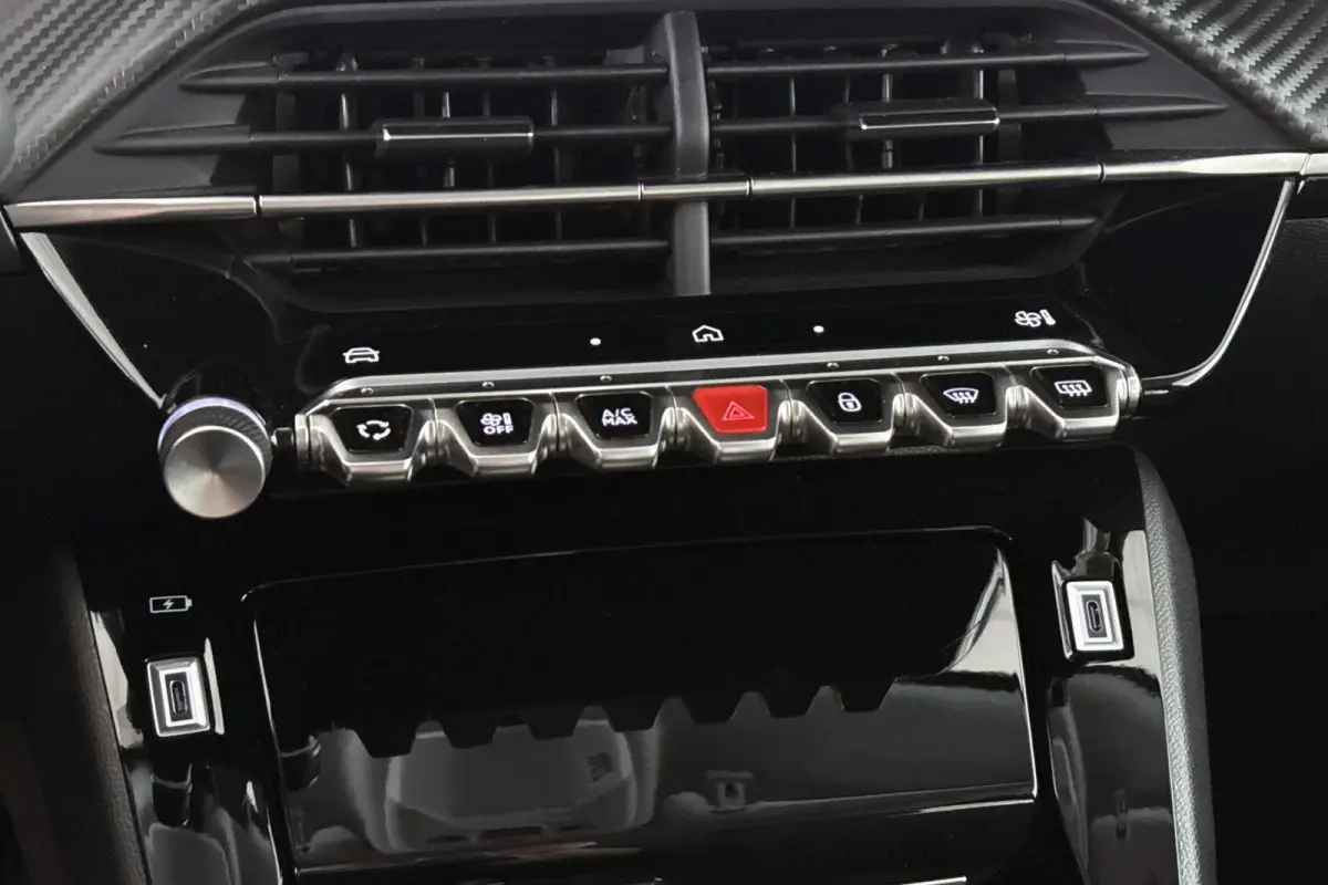 1.2 Hybrid 110 e-DCS6 Allure 360-Camera Dodehoek Navi Apple CarPlay