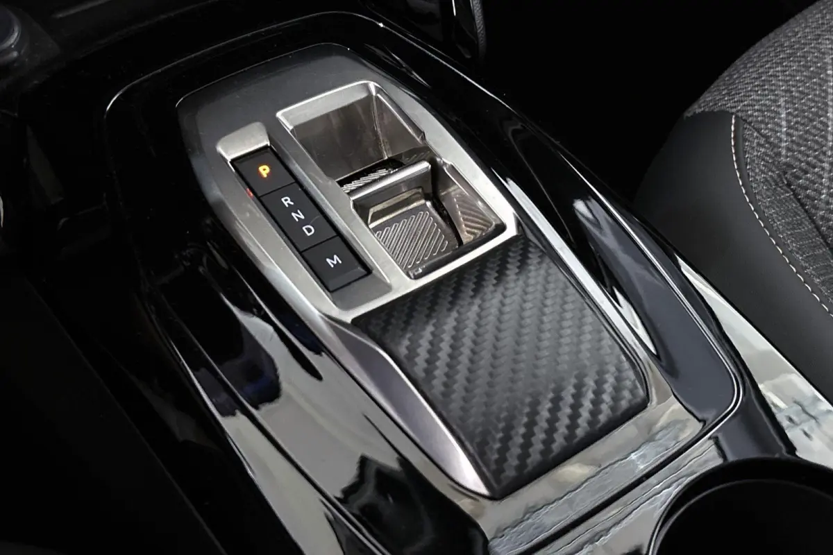 1.2 Hybrid 110 e-DCS6 Allure 360-Camera Dodehoek Navi Apple CarPlay