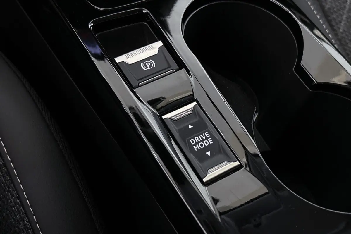1.2 Hybrid 110 e-DCS6 Allure 360-Camera Dodehoek Navi Apple CarPlay
