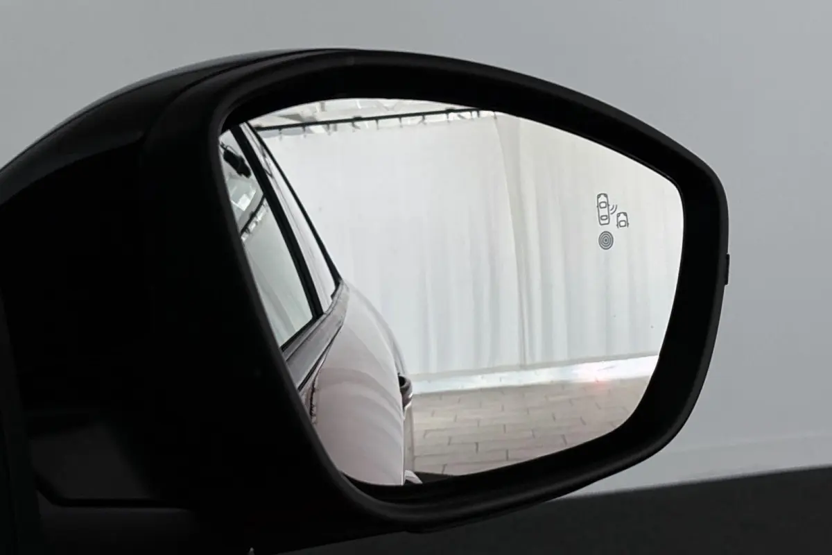 1.2 Hybrid 110 e-DCS6 Allure 360-Camera Dodehoek Navi Apple CarPlay