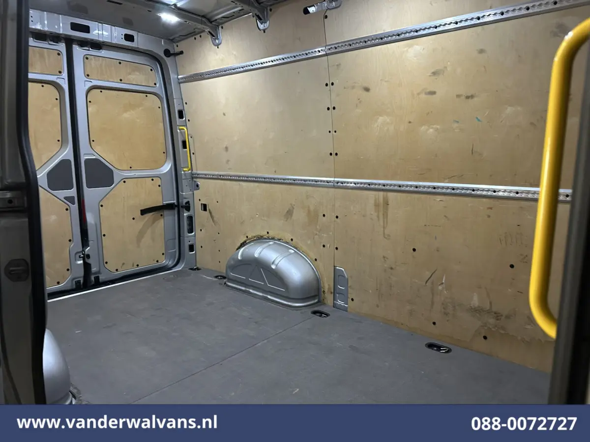 2.0 TDI 177pk L3H3 L2H2 Euro6 Airco | Camera | Apple Carplay | Stoelverwarming Android Auto, Bijrijdersbank