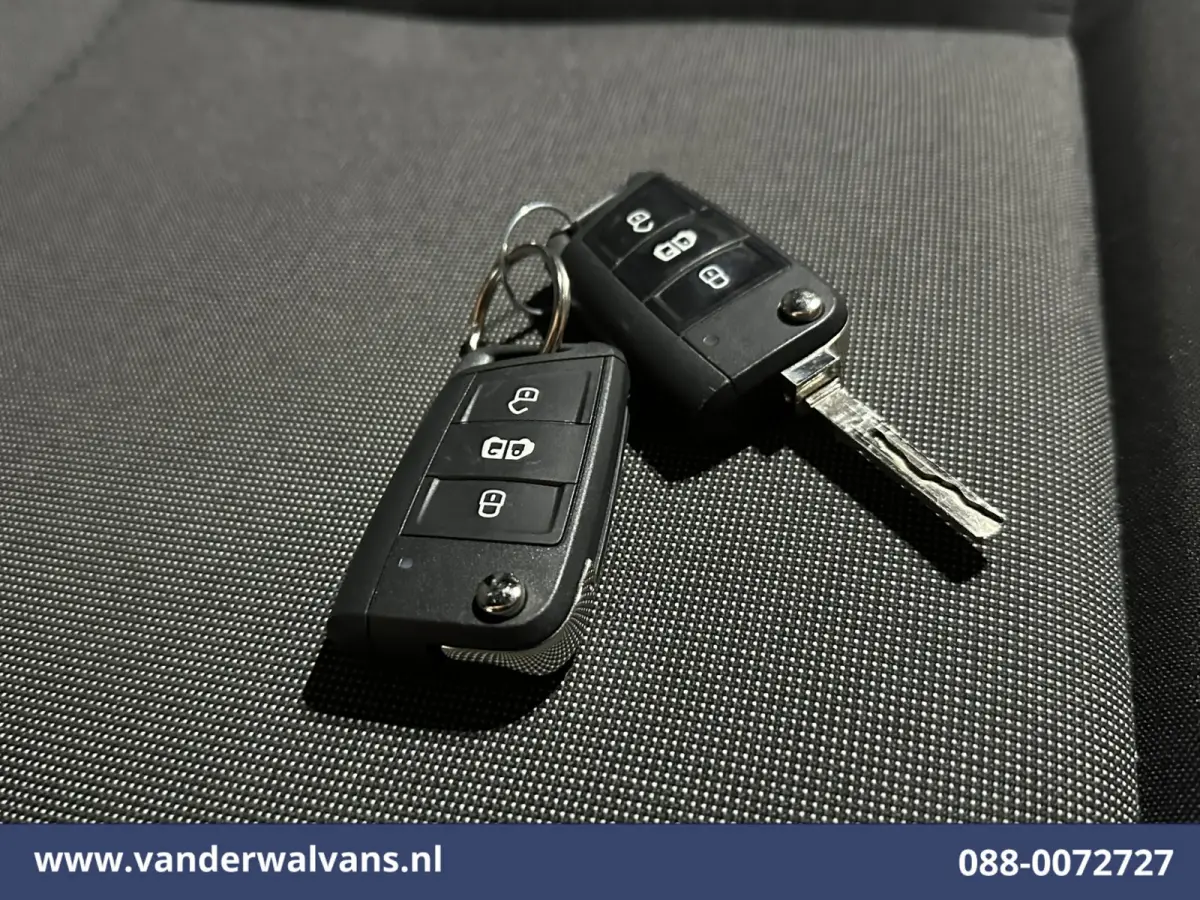 2.0 TDI 177pk L3H3 L2H2 Euro6 Airco | Camera | Apple Carplay | Stoelverwarming Android Auto, Bijrijdersbank
