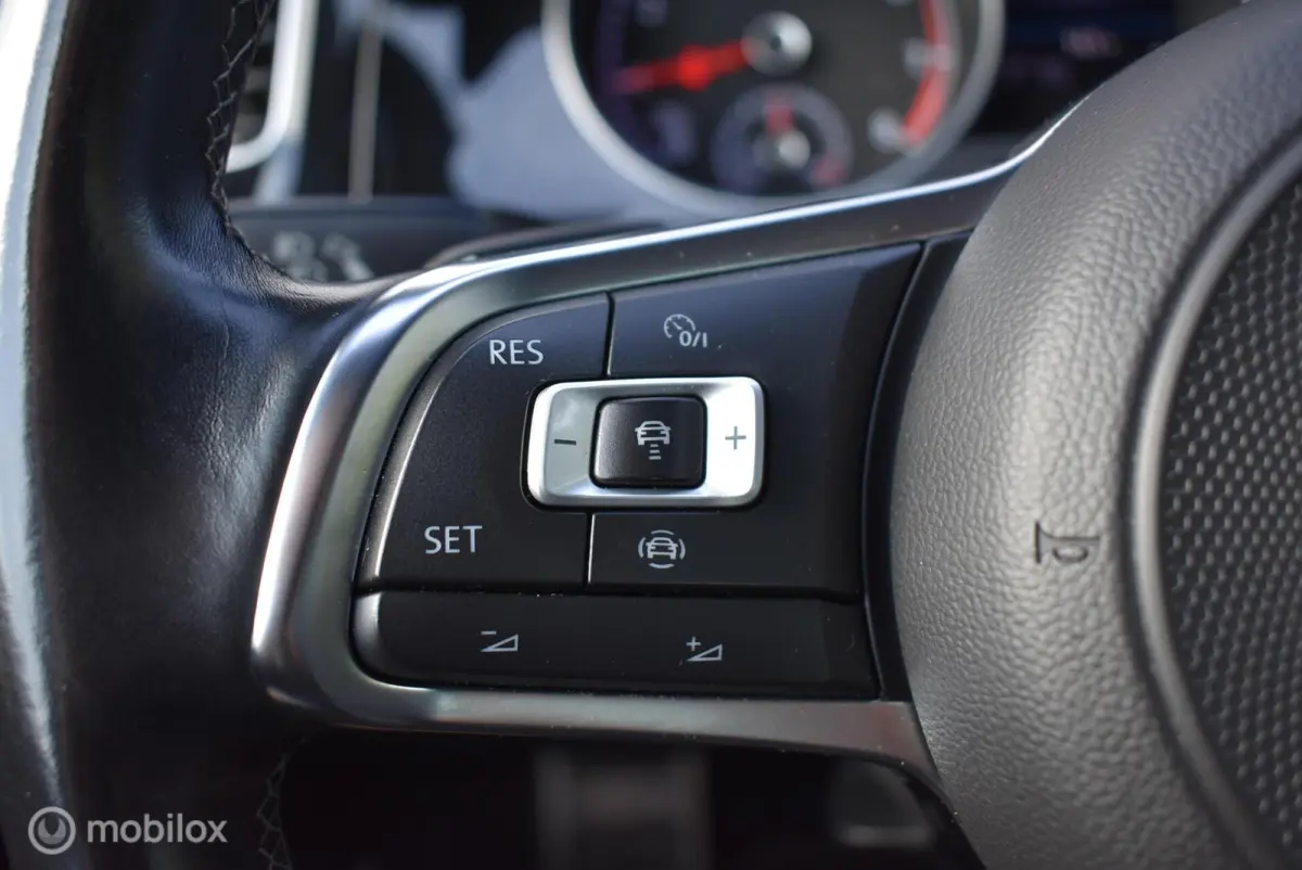 1.5 TSI Highline R-Line Automaat LED Navi ACC 18'' LMV