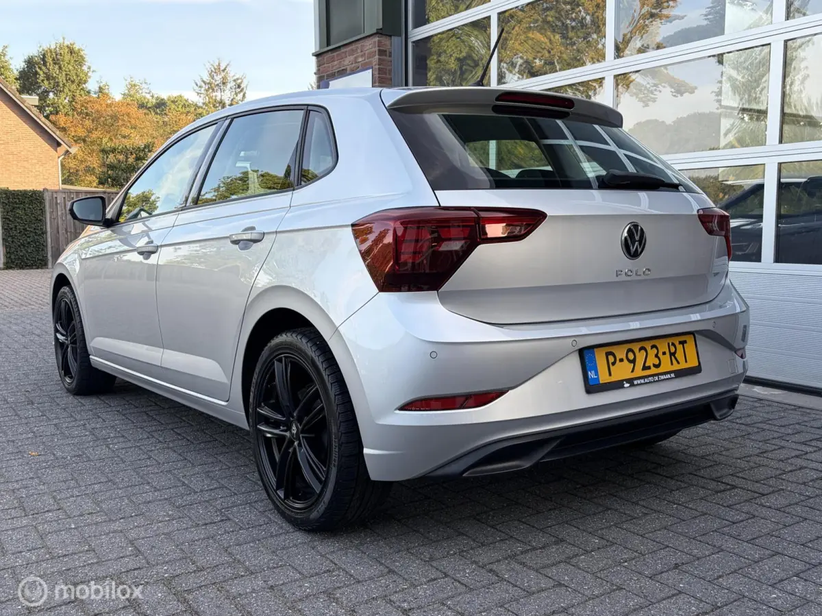 1.0 TSI Life Business|Carplay|Parkeersensoren|Stoelverwarming|17 inch|Navigatie.