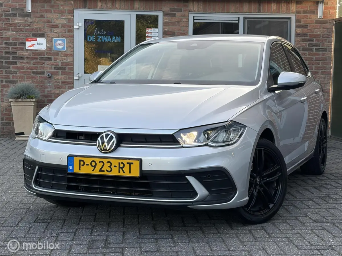 1.0 TSI Life Business|Carplay|Parkeersensoren|Stoelverwarming|17 inch|Navigatie.
