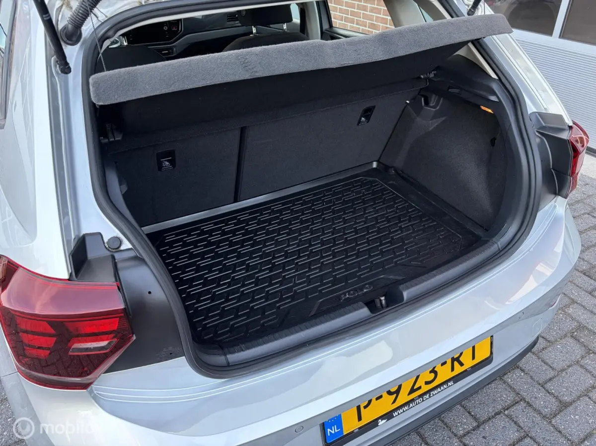 1.0 TSI Life Business|Carplay|Parkeersensoren|Stoelverwarming|17 inch|Navigatie.