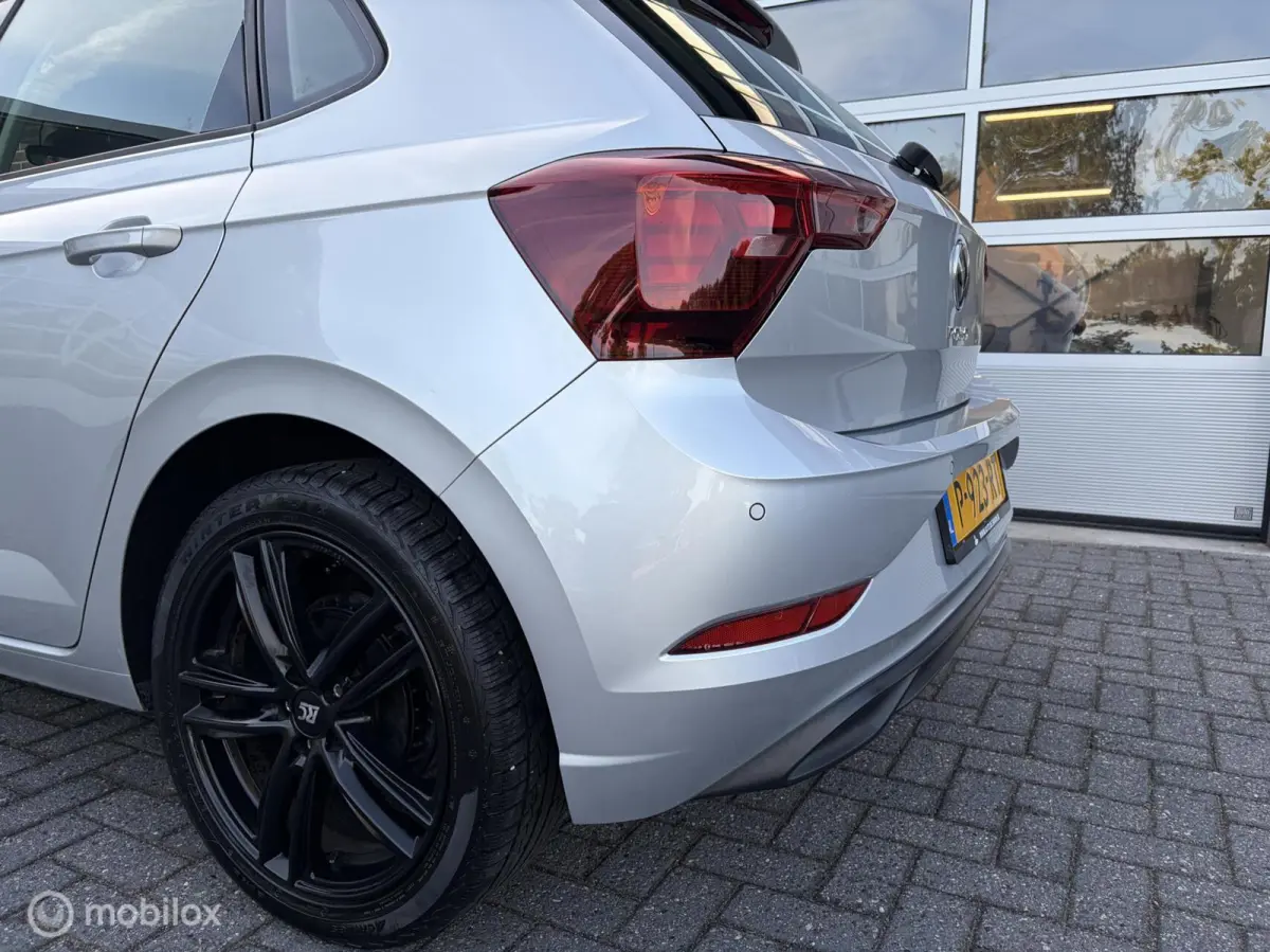 1.0 TSI Life Business|Carplay|Parkeersensoren|Stoelverwarming|17 inch|Navigatie.