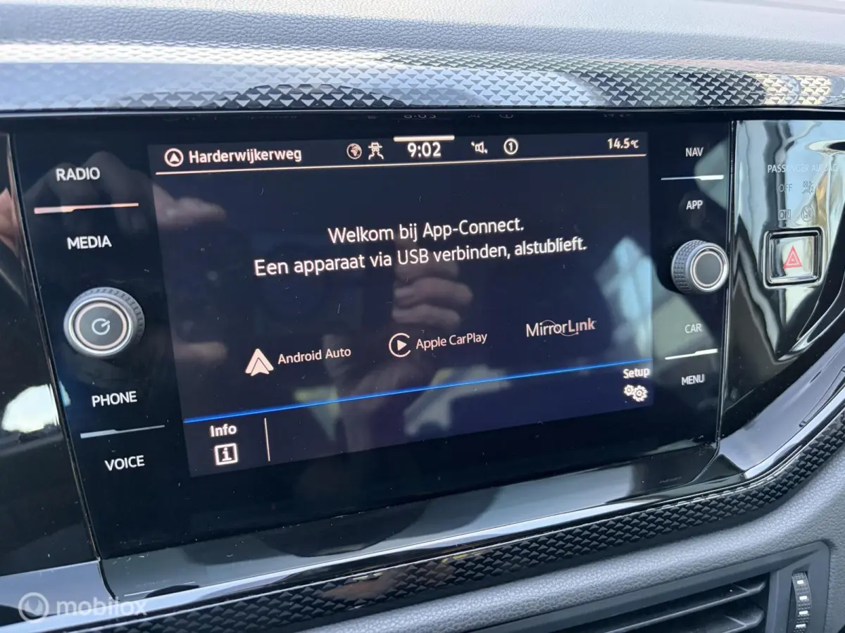 1.0 TSI Life Business|Carplay|Parkeersensoren|Stoelverwarming|17 inch|Navigatie.