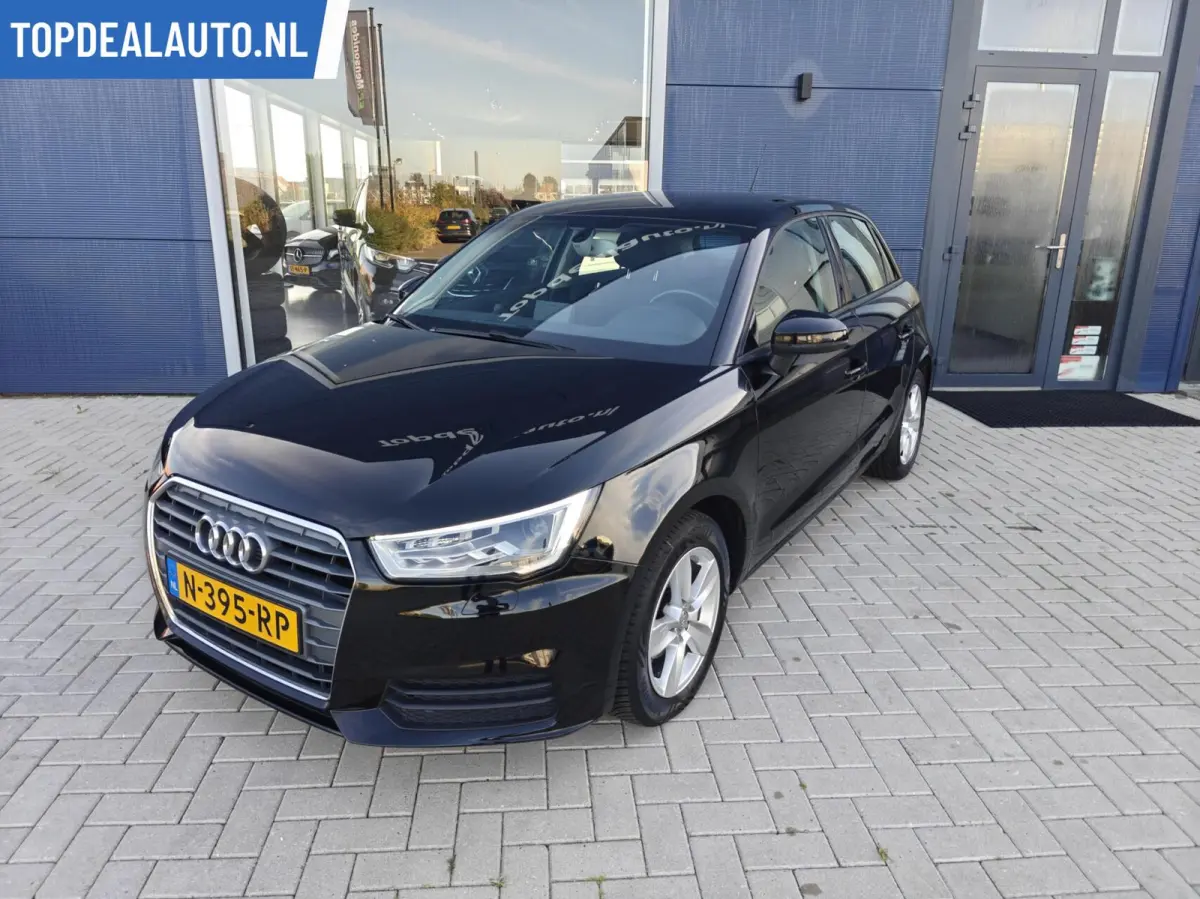 1.0 TFSI Ultra Led, Stoelverw,Navi,Clima